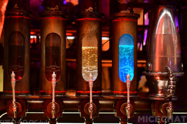 Oga's Cantina, NOW WITHOUT RESERVATIONS – Oga’s Cantina Delivers the “Star Wars” to Galaxy’s Edge
