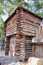 Frontierland-Gun-Turret-Sign