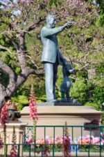 Hub-Construction-Walt-Might-Flowers