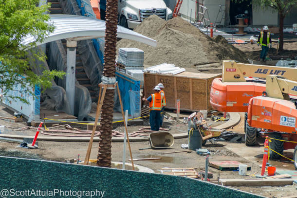 , Disneyland Update – Beauty Awakens, Ears End & Honeyboo You