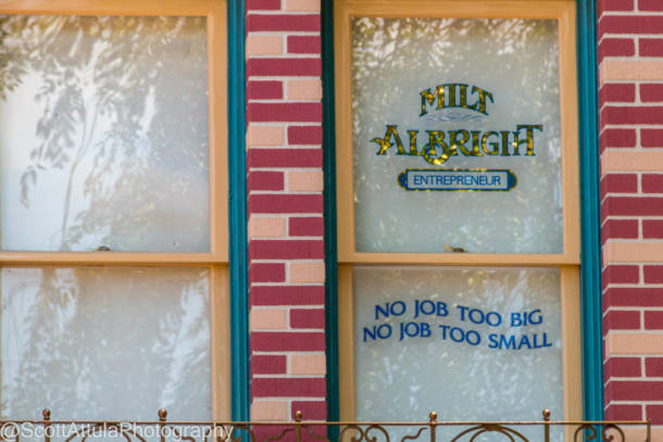 , Disneyland Update – Beauty Awakens, Ears End & Honeyboo You
