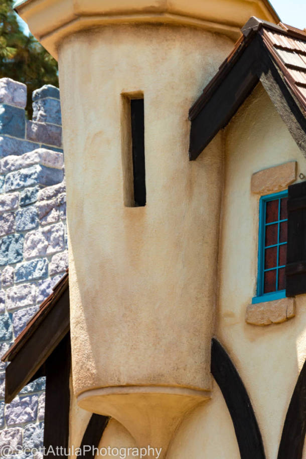 , Disneyland Update – Beauty Awakens, Ears End & Honeyboo You