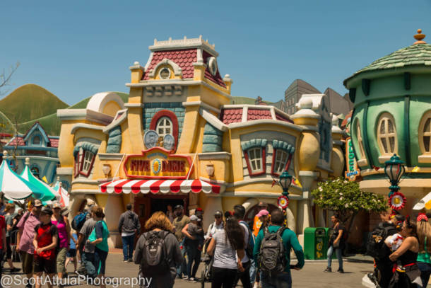 , Disneyland Update &#8211; Beauty Awakens, Ears End &#038; Honeyboo You