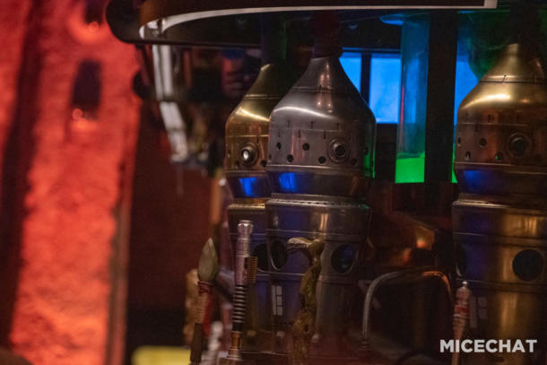 Oga's Cantina, NOW WITHOUT RESERVATIONS – Oga’s Cantina Delivers the “Star Wars” to Galaxy’s Edge