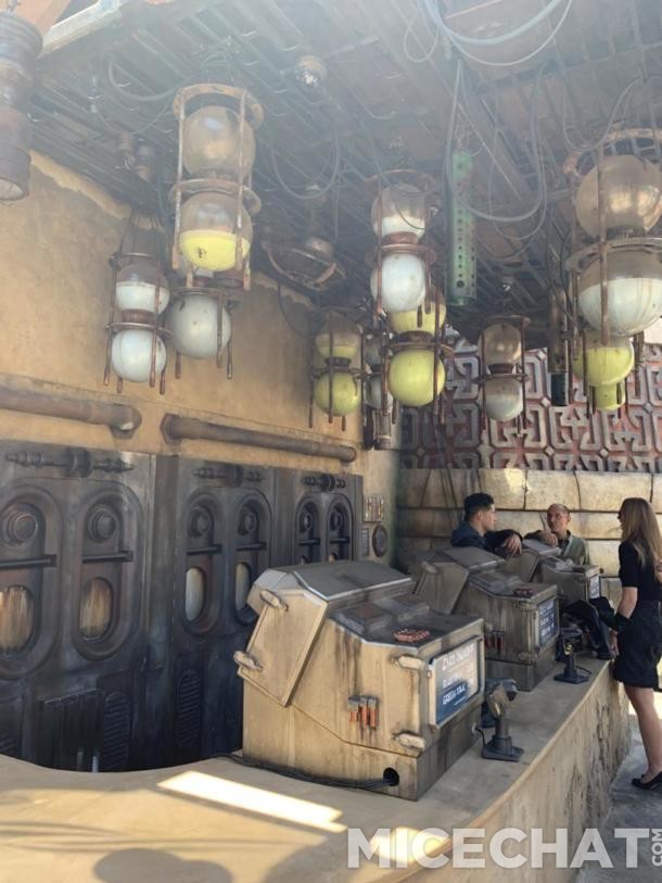 , The Shop Side: Your Guide to Star Wars: Galaxy&#8217;s Edge Restaurants and Shops