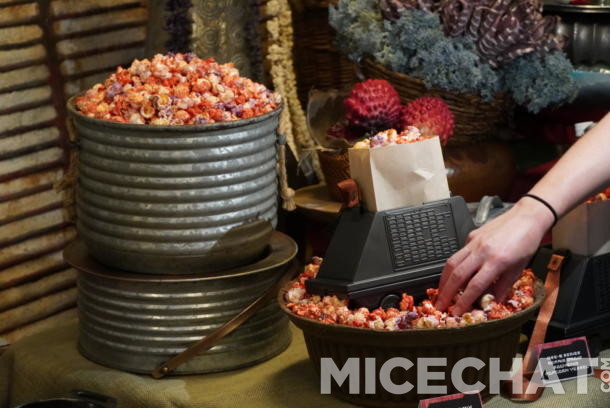 , The Shop Side: Your Guide to Star Wars: Galaxy’s Edge Restaurants and Shops