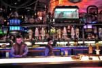 mice-chat-ogas-cantina-bar-star-wars-disneyland