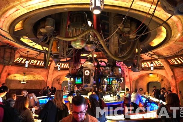 Oga's Cantina, Oga&#8217;s Cantina Delivers the &#8220;Star Wars&#8221; to Galaxy&#8217;s Edge