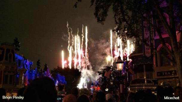 , Disneyland Update: Roar and Snore