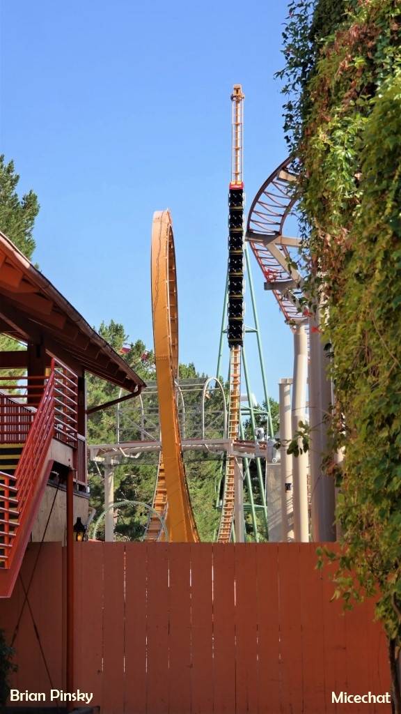 , Knott’s Berry Farm Update: Red, White & Boysenberry