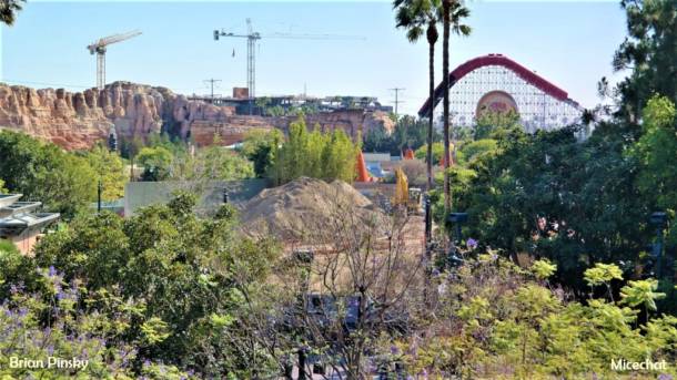 , Surprise Disneyland Resort Update: New Attractions &#038; No Crowds