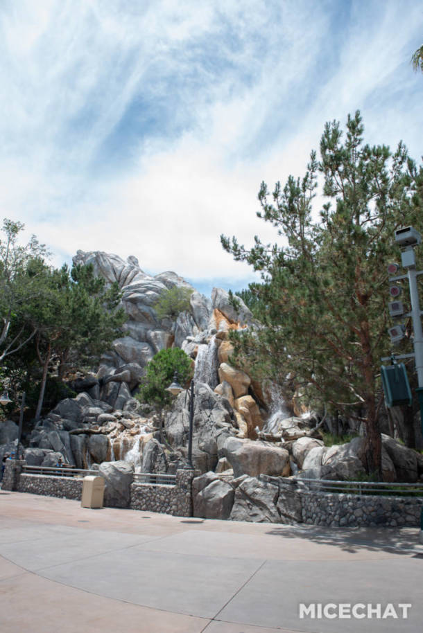 Disneyland, Disneyland Update: A Tale of Whirlwinds and Discounted Tickets