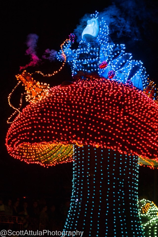 , Updated: Main Street Electrical Parade Returns to Disneyland!