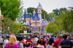 Disneyland-Crowds-MiceChat