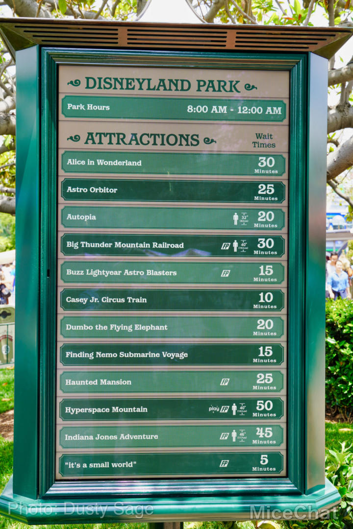 , Disneyland Update – Red, White and Boooooo
