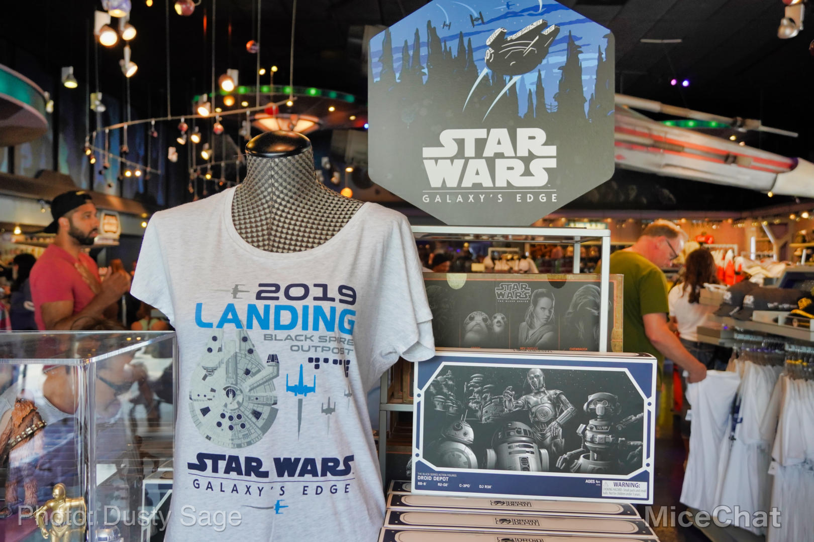 , Disneyland Update – Red, White and Boooooo