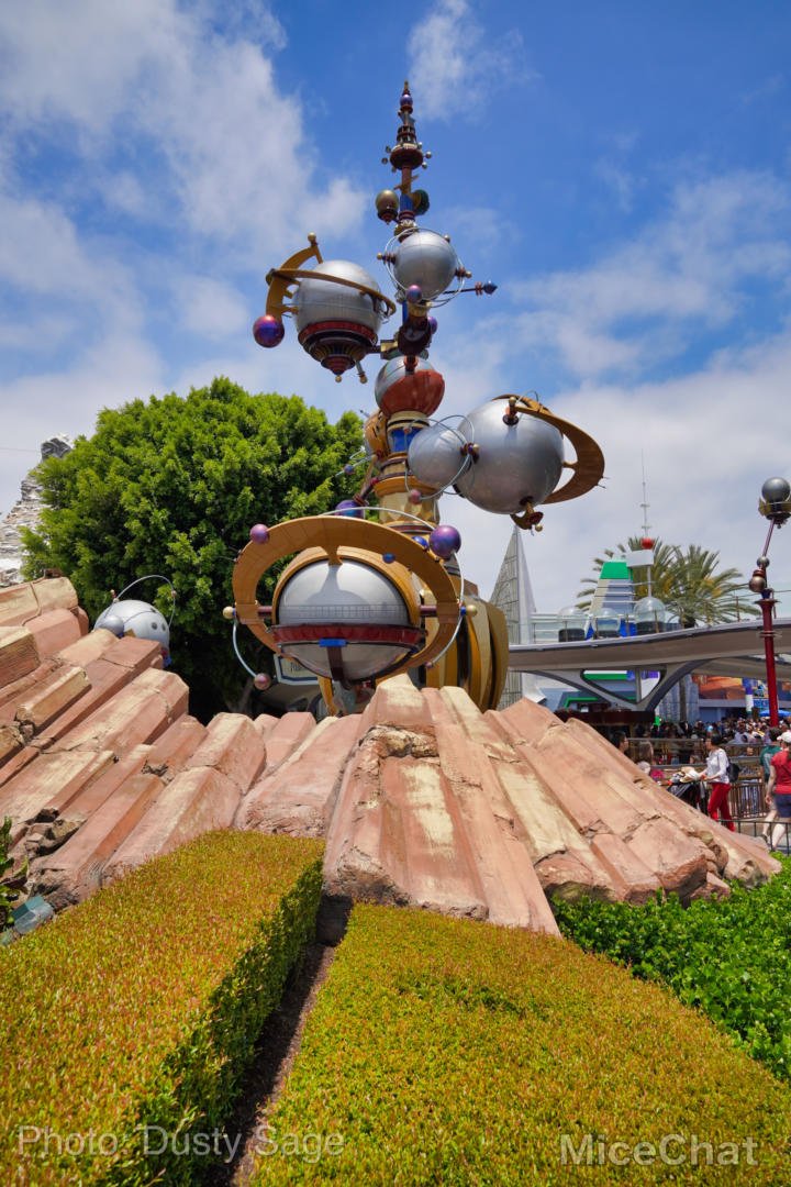 , Disneyland Update &#8211; Red, White and Boooooo