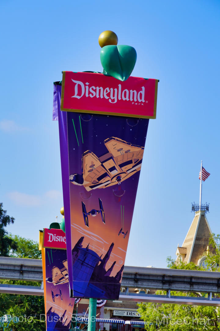 , Disneyland Update – Red, White and Boooooo