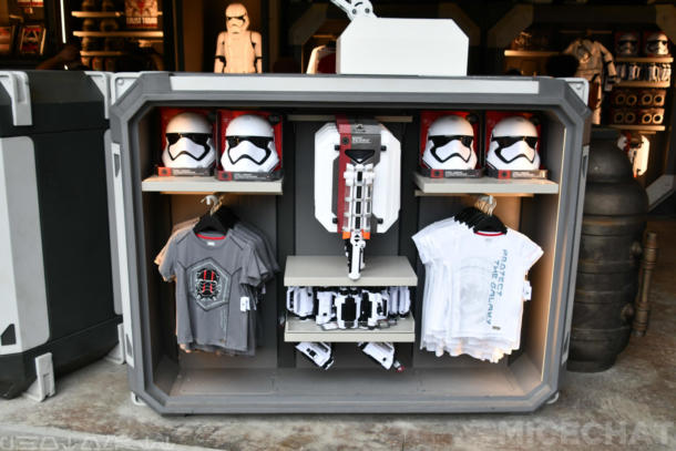 Star Wars Clothing, Cloth and Thread: The Clothing of Star Wars Land