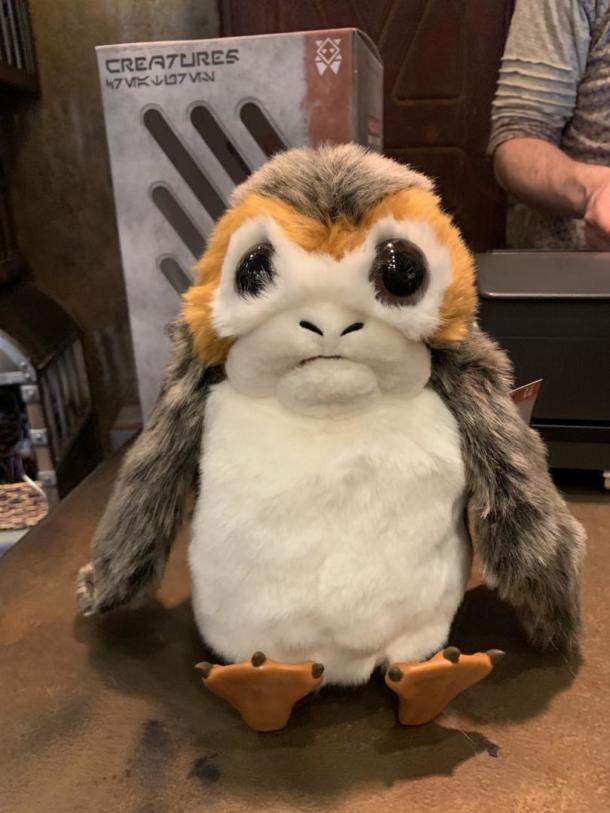 Galaxy's Edge Marketplace, A Tour of Black Spire Outpost&#8217;s Marketplace in Star Wars: Galaxy&#8217;s Edge