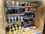 Galaxys-edge-toydarian-toymaker-assorted-wooden-toys