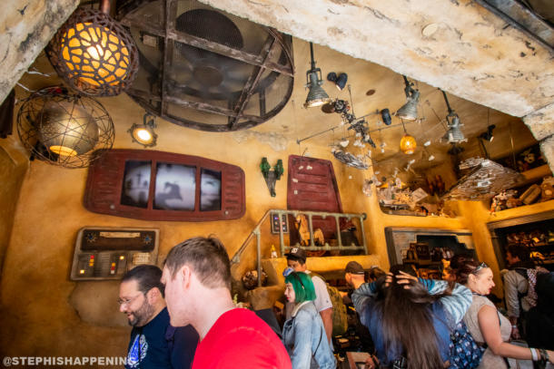 Galaxy's Edge Marketplace, A Tour of Black Spire Outpost&#8217;s Marketplace in Star Wars: Galaxy&#8217;s Edge