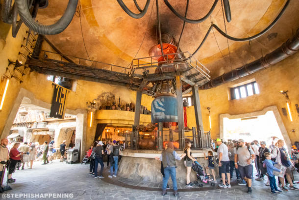 , Postcards from Batuu – A Scenic Daytime Look Around Galaxy’s Edge