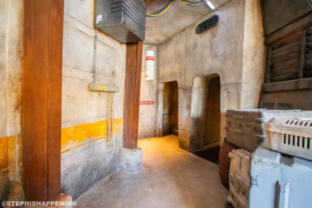 , Postcards from Batuu – A Scenic Daytime Look Around Galaxy’s Edge