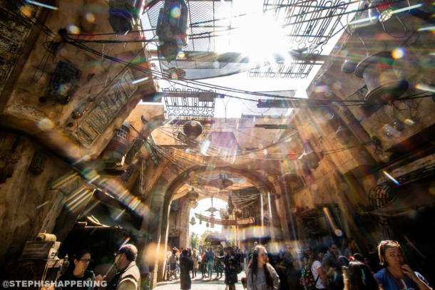 , Postcards from Batuu – A Scenic Daytime Look Around Galaxy’s Edge
