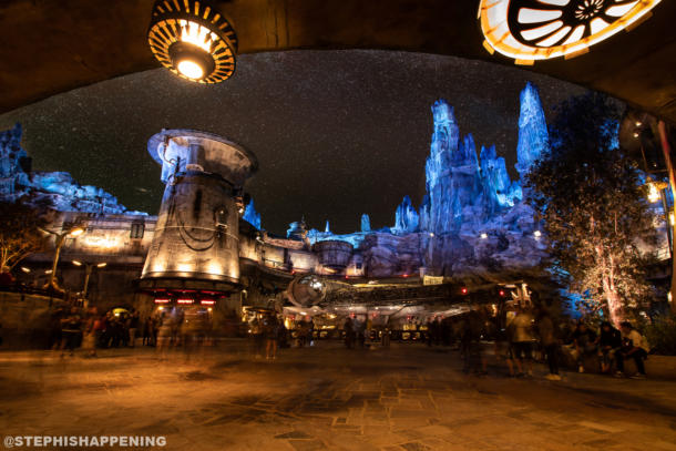 , Postcards From Batuu: A Nightime Stroll Through Galaxy’s Edge at Disneyland