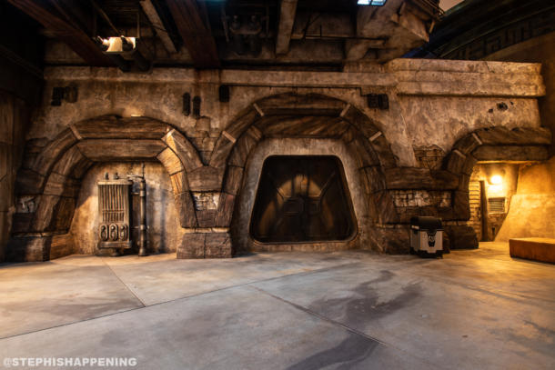 , Postcards From Batuu: A Nightime Stroll Through Galaxy’s Edge at Disneyland