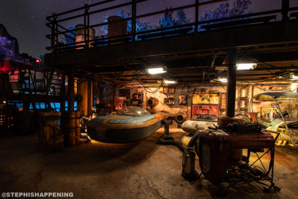 , Postcards From Batuu: A Nightime Stroll Through Galaxy’s Edge at Disneyland