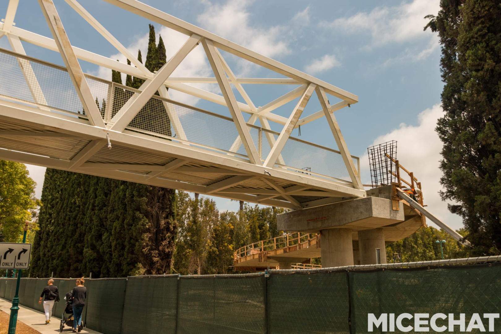 , Disneyland Update – Red, White and Boooooo