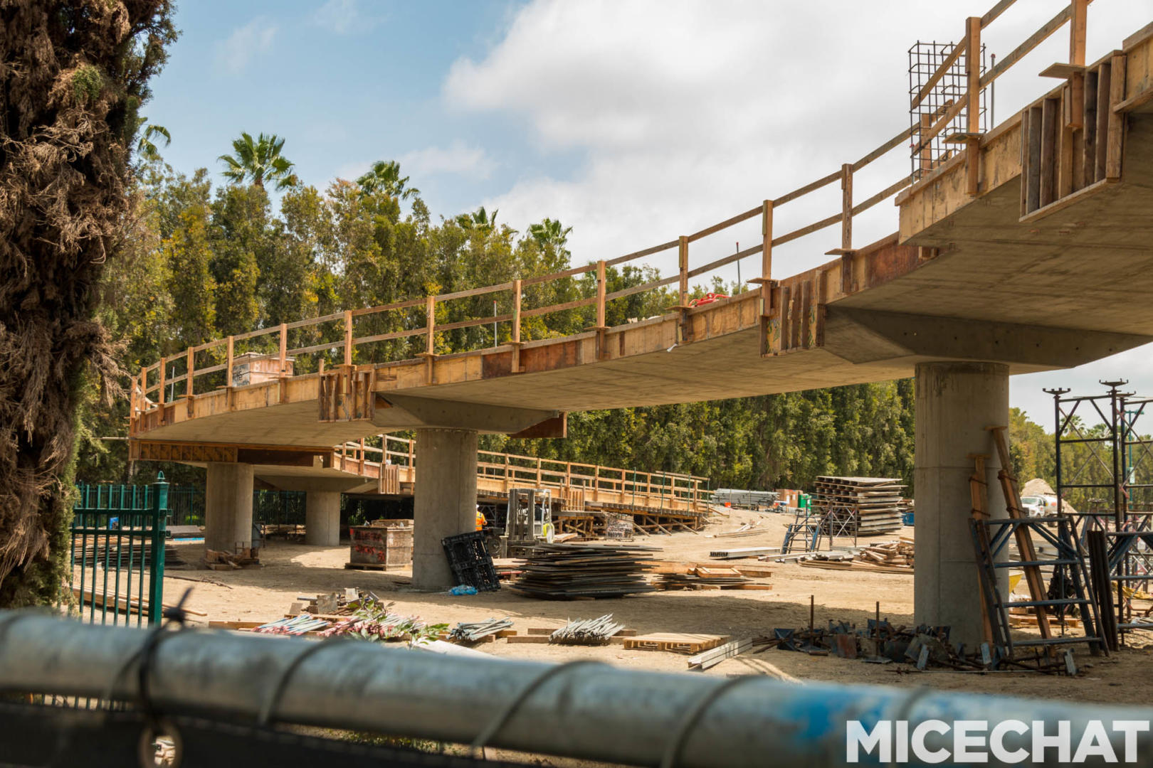 , Disneyland Update – Red, White and Boooooo