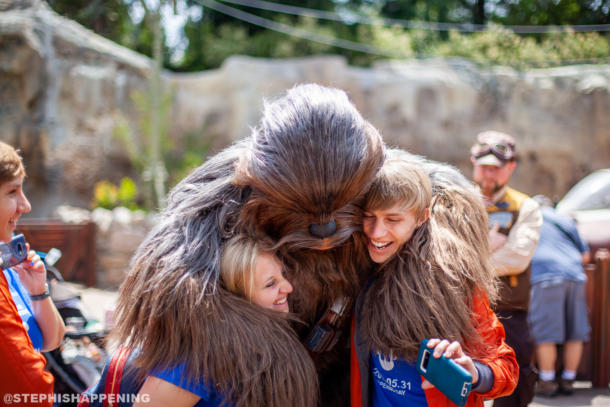 , Postcards from Batuu – A Scenic Daytime Look Around Galaxy’s Edge
