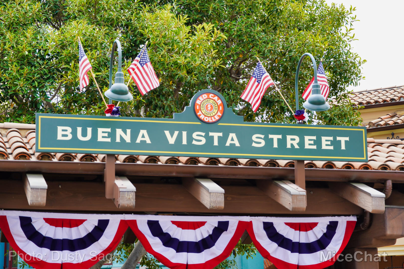 , Disneyland Update – Red, White and Boooooo