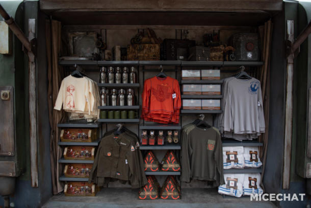 Star Wars Clothing, Cloth and Thread: The Clothing of Star Wars Land