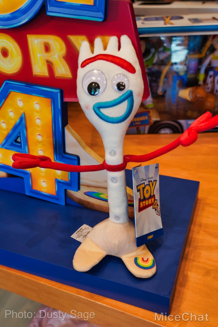 , Disneyland Update – Red, White and Boooooo