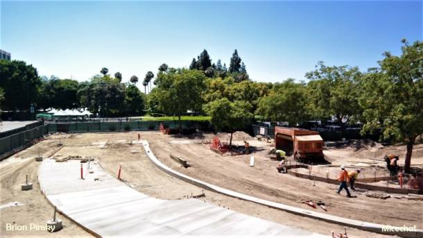 , Disneyland Update: 64 with More and More