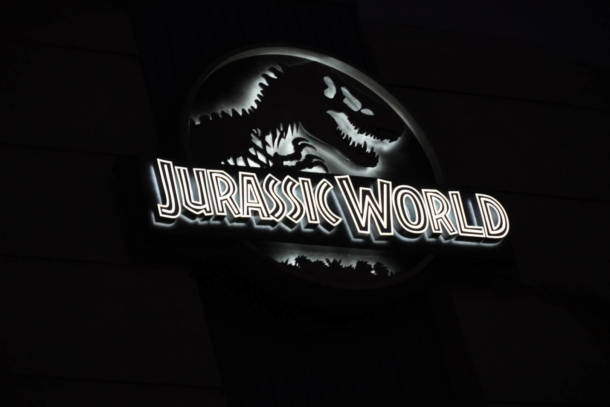 , Jurassic World The Ride a Splashing Success