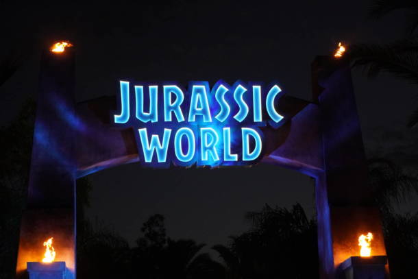 , Jurassic World The Ride a Splashing Success