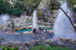 Disneyland-Grizzly-Boat-2