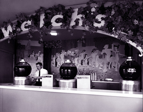 , Fab’s Five: Delicious Disneyland Snacks of All Time