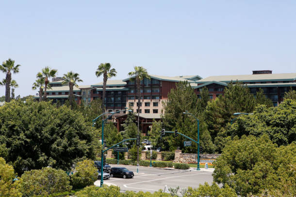 Disneyland Bars, Boozyland: The Best Bars of the Disneyland Resort