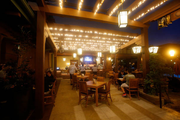 Disneyland Bars, Boozyland: The Best Bars of the Disneyland Resort