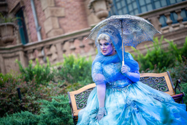 , Dateline Disney World: Sighting of the New Ghost Bride and Other Not-So-Scary Updates