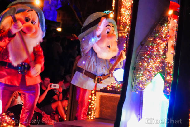 , Disneyland Resort Update: New Boo & Electric Too