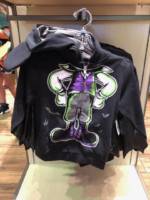 Disneyland-Halloween-2019-merchandise-vampire-Mickey-kids-hoodie
