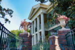 Disneyland-Haunted-Mansion-Exterior-Side