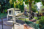 Disneyland-Haunted-Mansion-Hearse-2